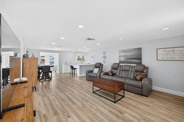 $3,500 | 5312 Flora Avenue, Holiday, FL 34690