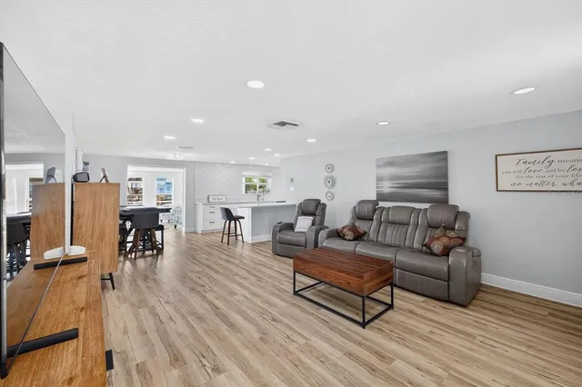 $3,500 | 5312 Flora Avenue, Holiday, FL 34690