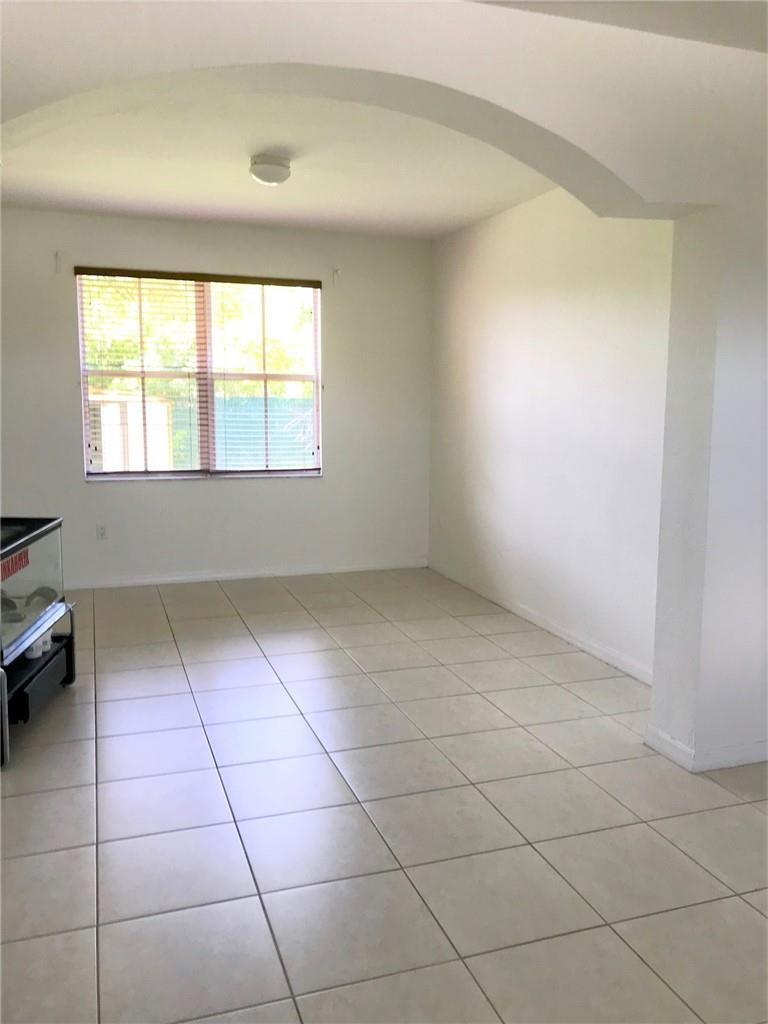 16668 Southwest 54th Street Miami, FL 33185 - Photo 7 of 13 Photo 7