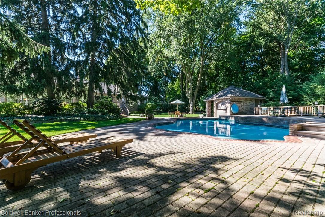 4665 Dover Road Bloomfield Hills, MI 48304 - Photo 14 of 63 4665 Dover-10.jpg