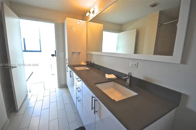 $4,500 | 999 Southwest 1st Avenue, Unit 2802, Miami, FL 33130