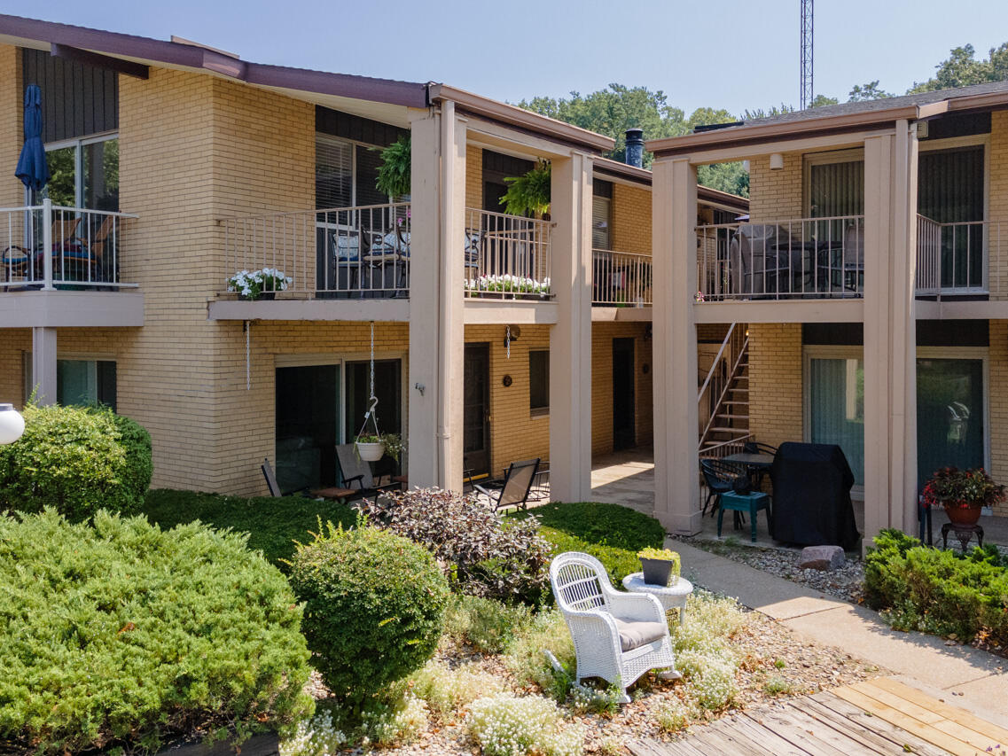 4150 Ridge Rd Unit 18-16
