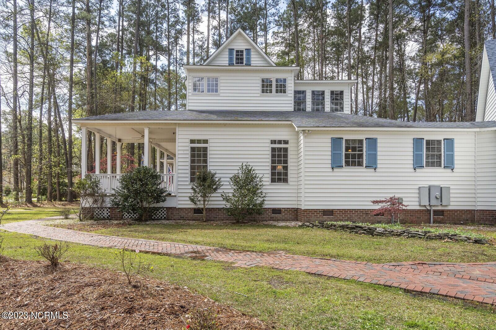 101 Rappahannock Drive Chocowinity, NC 27817 - Photo 6 of 193 06_DSC03063_mls