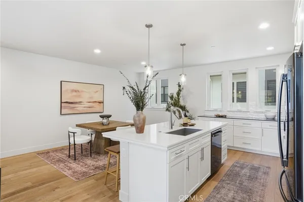 $949,000 | 2460 Victoria, Unit 104, San Luis Obispo, CA 93401