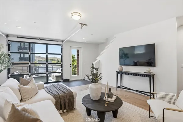 $949,000 | 2460 Victoria, Unit 104, San Luis Obispo, CA 93401