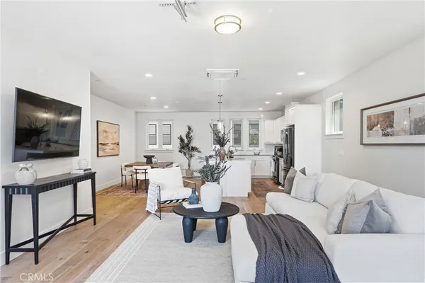 $949,000 | 2460 Victoria, Unit 104, San Luis Obispo, CA 93401