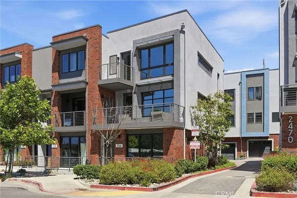 $949,000 | 2460 Victoria, Unit 104, San Luis Obispo, CA 93401