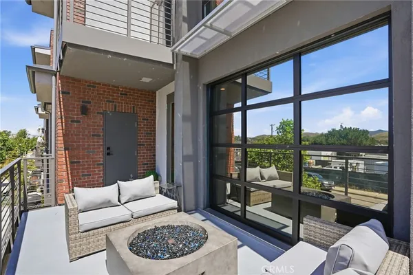 $949,000 | 2460 Victoria, Unit 104, San Luis Obispo, CA 93401