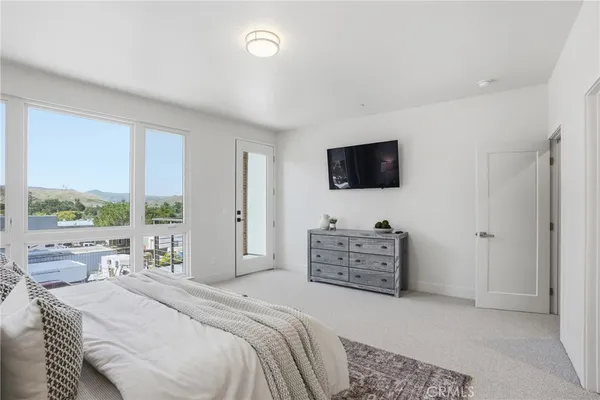 $949,000 | 2460 Victoria, Unit 104, San Luis Obispo, CA 93401