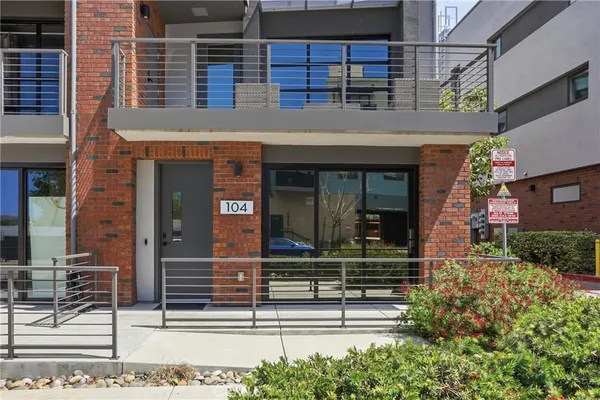 $949,000 | 2460 Victoria, Unit 104, San Luis Obispo, CA 93401