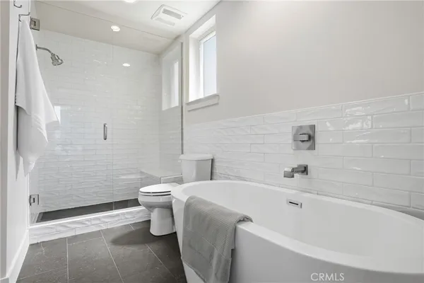 $949,000 | 2460 Victoria, Unit 104, San Luis Obispo, CA 93401