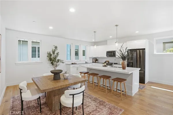 $949,000 | 2460 Victoria, Unit 104, San Luis Obispo, CA 93401