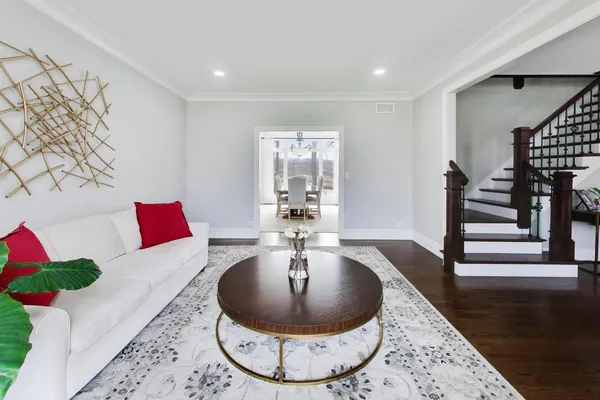 $1,074,900 | 207 Lions Court, Lake Zurich, IL 60047