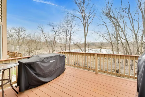 $1,074,900 | 207 Lions Court, Lake Zurich, IL 60047