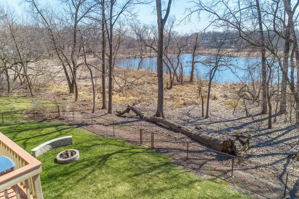 $1,074,900 | 207 Lions Court, Lake Zurich, IL 60047