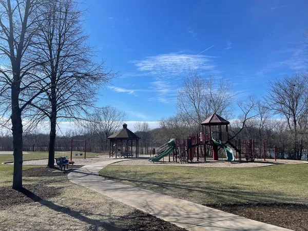 $1,074,900 | 207 Lions Court, Lake Zurich, IL 60047