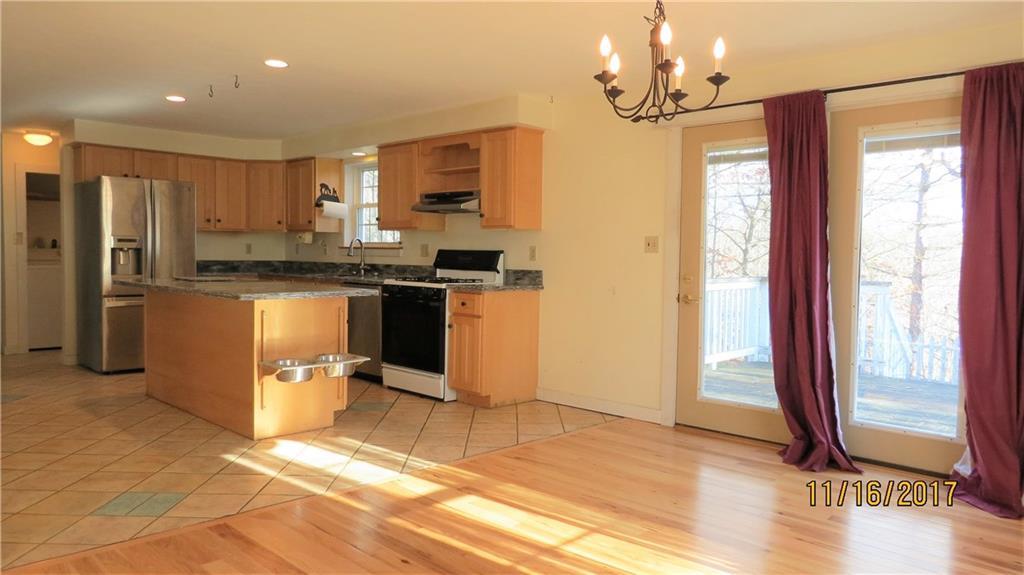 191 Edes Falls Road Naples, ME 04055 - Photo 6 of 33 Kitchen dining area.