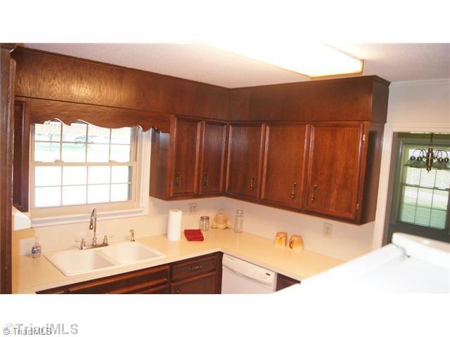 4869 East Nc 704 Sandy Ridge Sandy Ridge, NC 27046 - Photo 10 of 16 Kitchen.