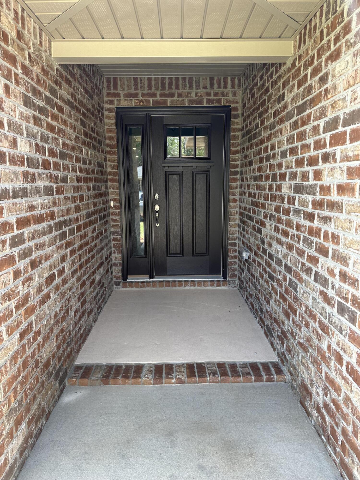 123 Ridgeway Circle Crestview, FL 32536 - Photo 2 of 26 IMG_5126