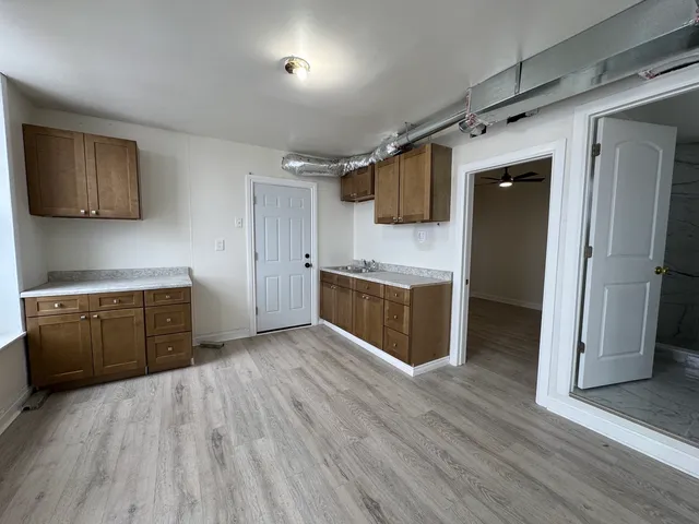 $1,450 | 2206 South Oakley Avenue, Unit 2B, Chicago, IL 60608