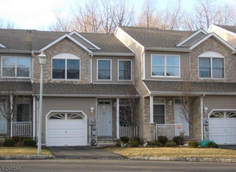 171 Autumn Ridge Road Morris Plains, NJ 07950 - Photo 2 of 37 Gallery Image 2
