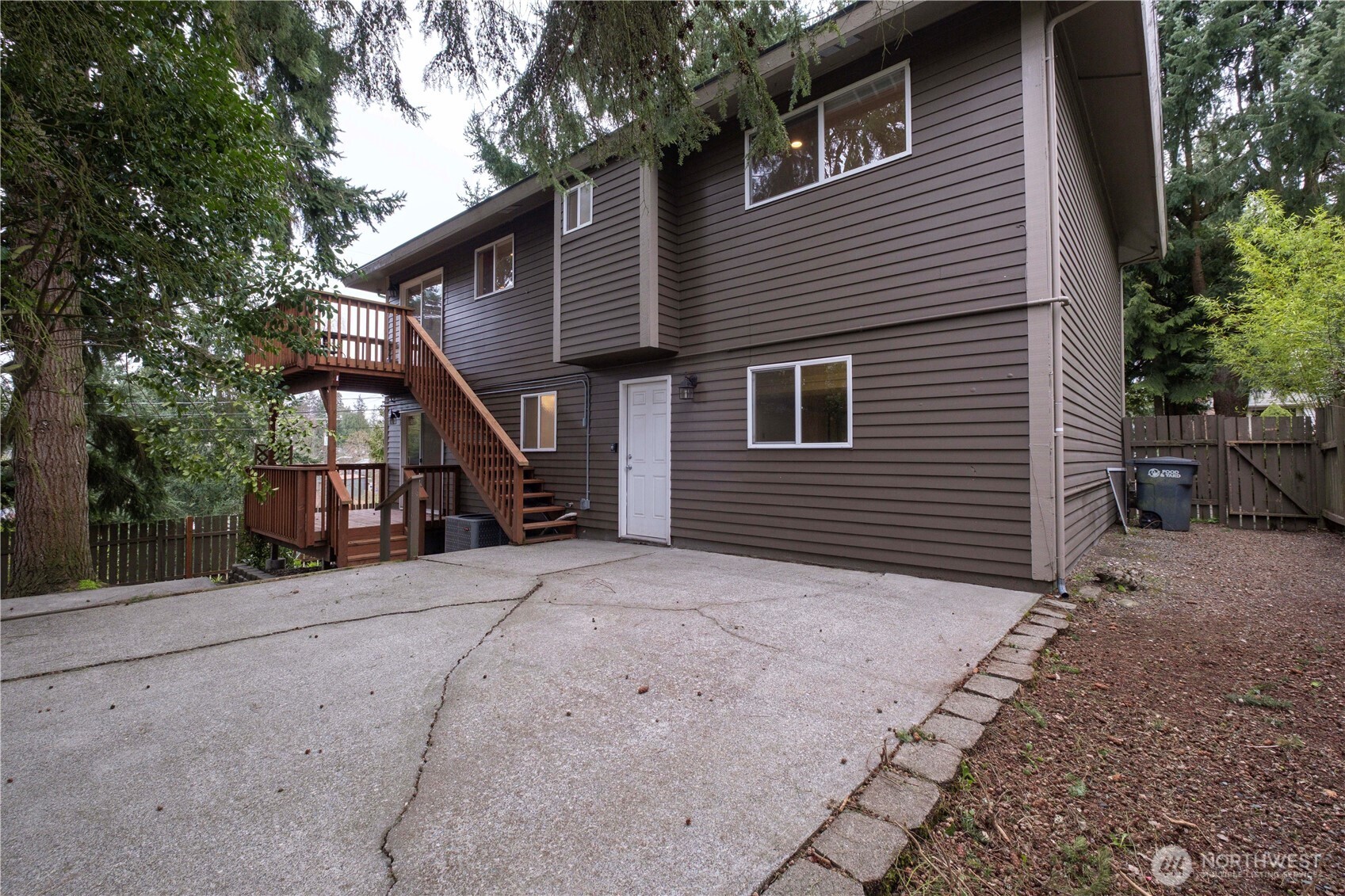 1123 Southwest 144th Street Burien, WA 98166 - Photo 22 of 31