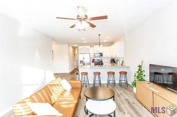 $2,000 | 2931 Niccoline Way, Baton Rouge, LA 70816