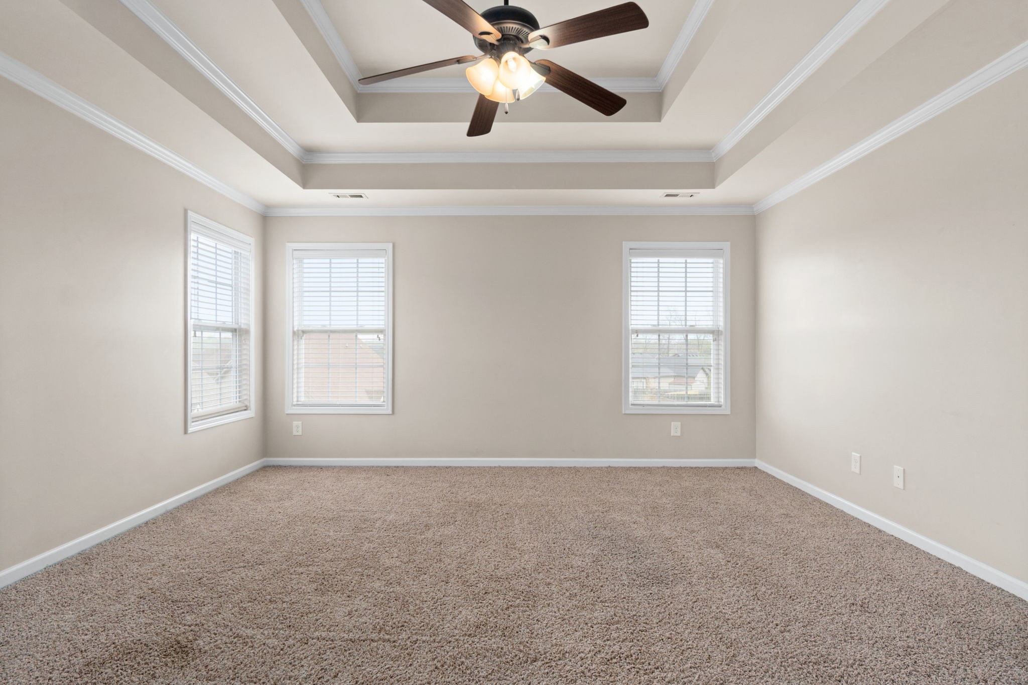 1431 Raven Road Clarksville, TN 37042 - Photo 26 of 32 a view of an empty room with a window