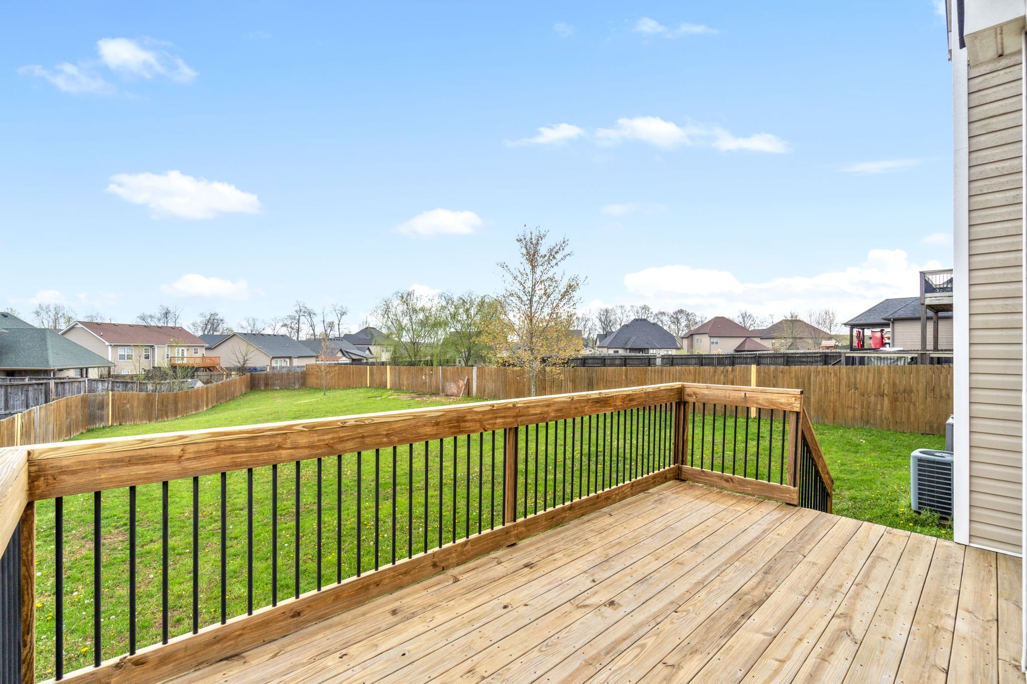 1431 Raven Road Clarksville, TN 37042 - Photo 27 of 32 a view of balcony with city view