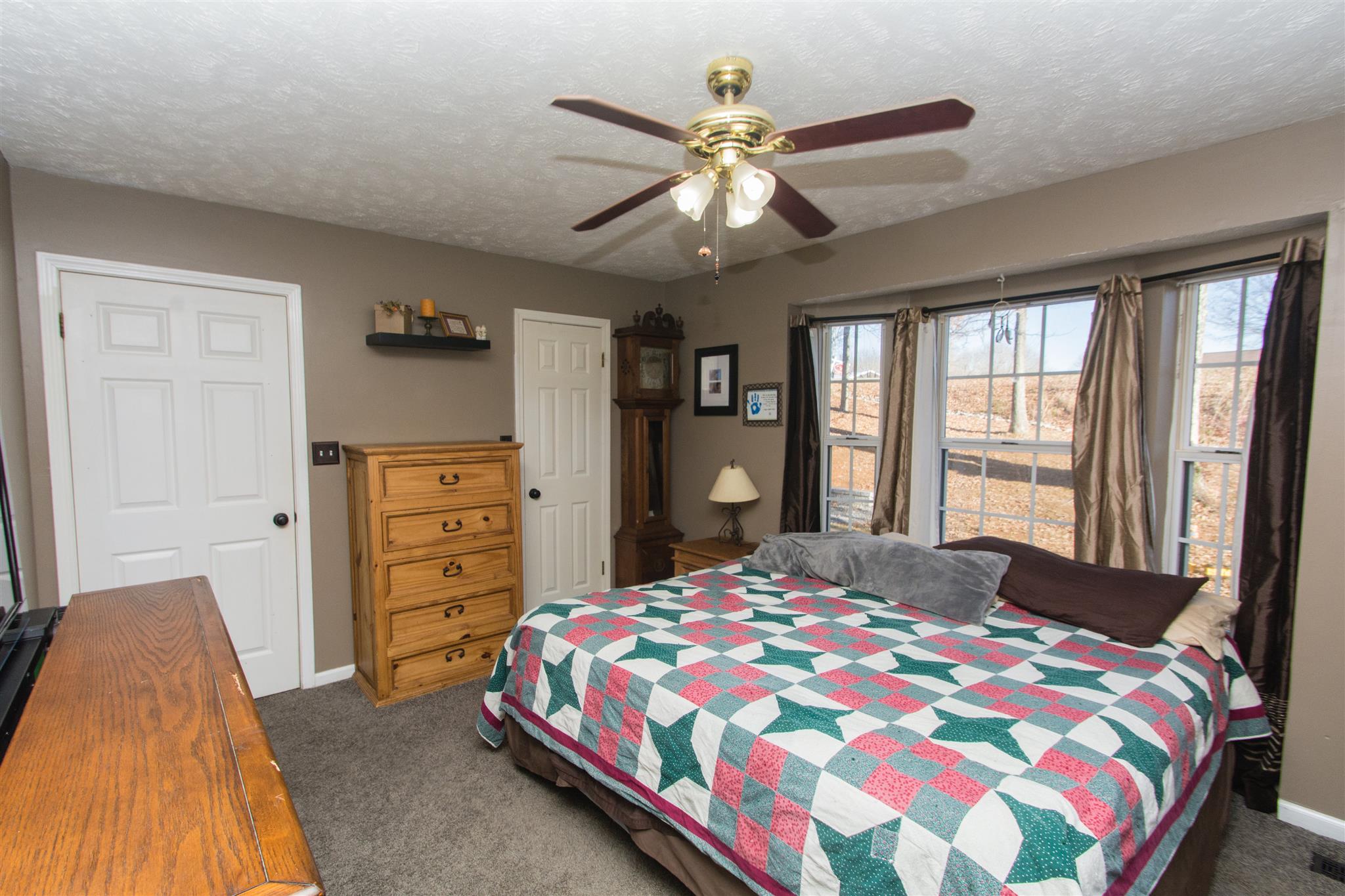 1990 Ferry Road Clarksville, TN 37040 - Photo 9 of 14 Gallery Image 9