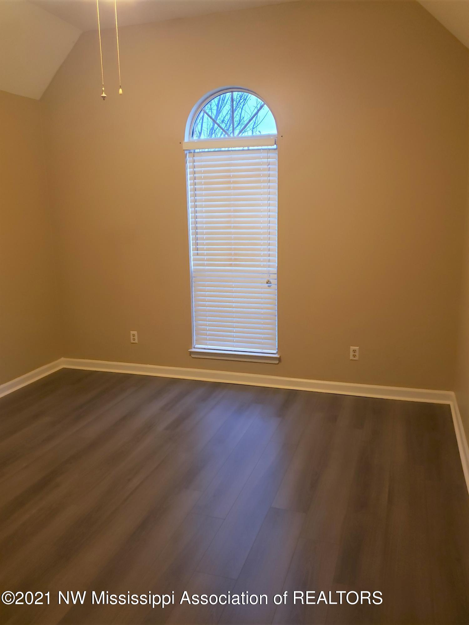 2068 Heather Ridge Southaven, MS 38672 - Photo 16 of 23 20210302_173310