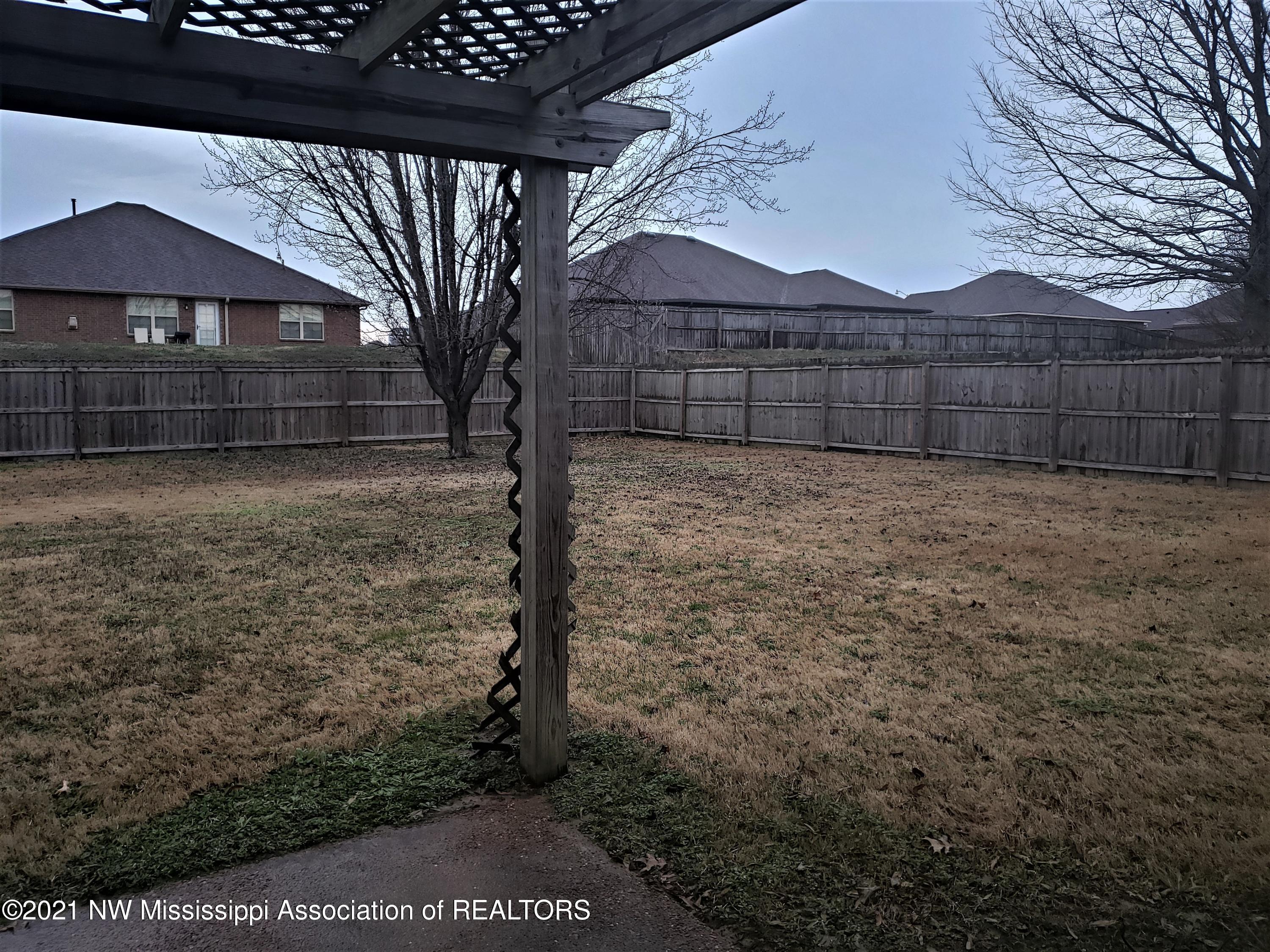 2068 Heather Ridge Southaven, MS 38672 - Photo 21 of 23 20210302_173504