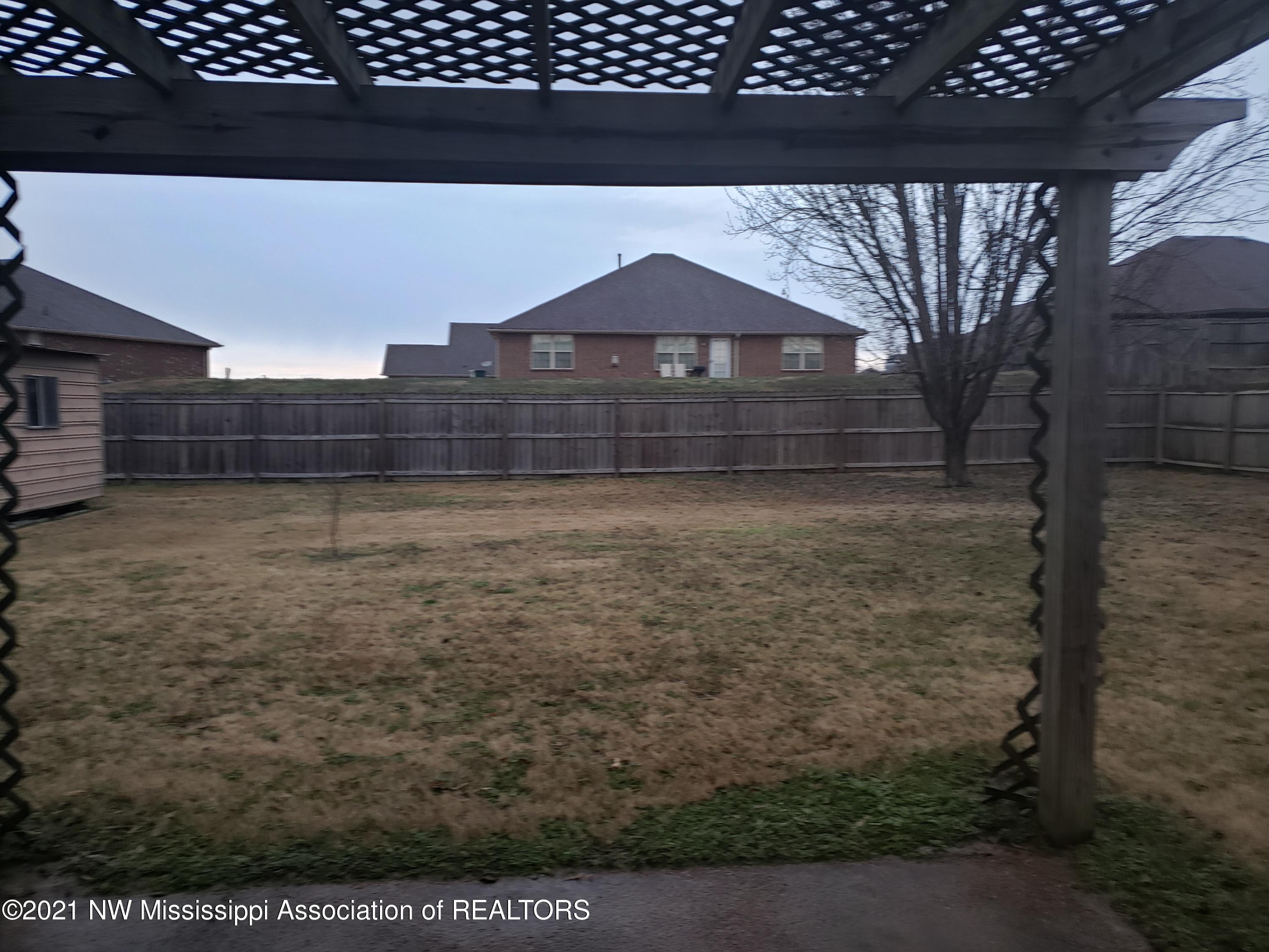2068 Heather Ridge Southaven, MS 38672 - Photo 22 of 23 20210302_173503