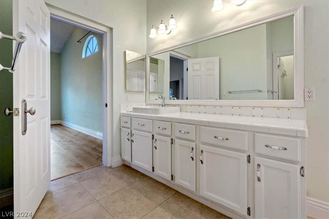 375 Rushing Creek Court Henderson, NV 89014 - Photo 24 of 37 Master Bath