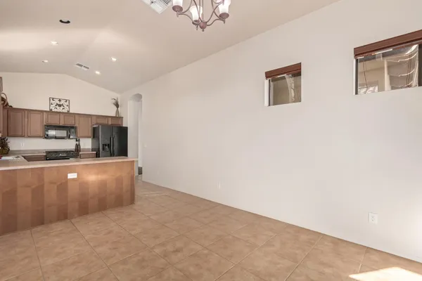 $2,800 | 6850 East Pearl Street, Mesa, AZ 85207