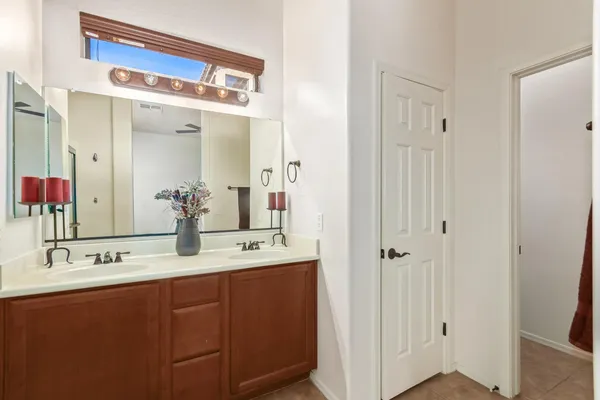 $2,800 | 6850 East Pearl Street, Mesa, AZ 85207