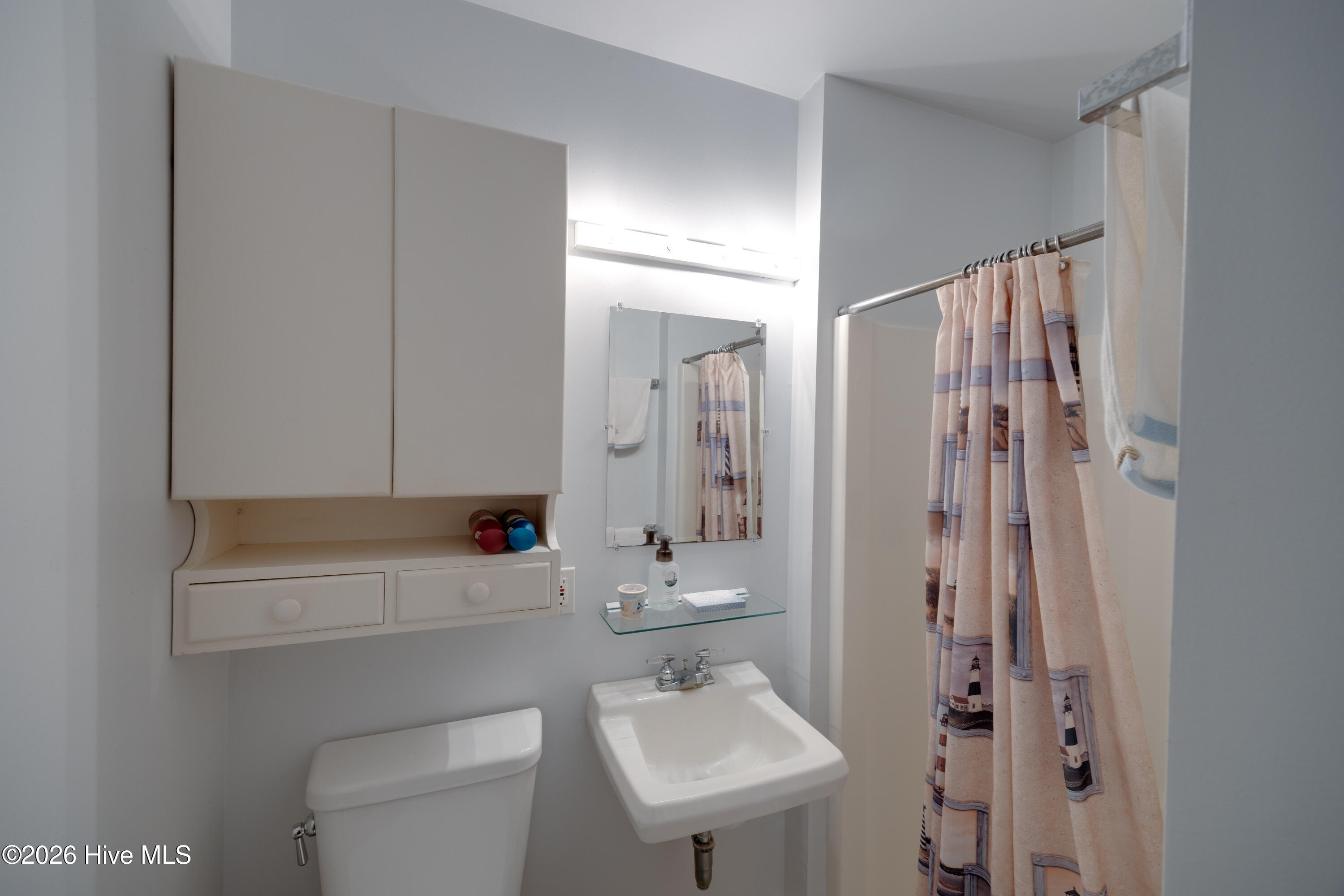 556 Mallard Cove Roper, NC 27970 - Photo 32 of 41 32- Full Bath in Garage
