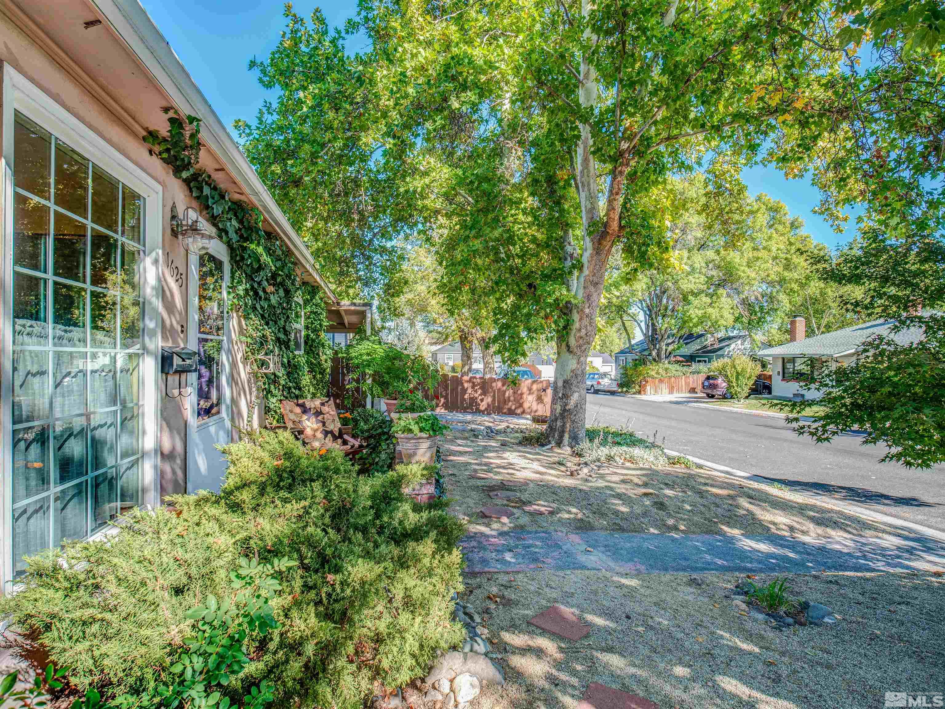 1625 Oakhurst Avenue Reno, NV 89509 - Photo 33 of 39 Photo 33