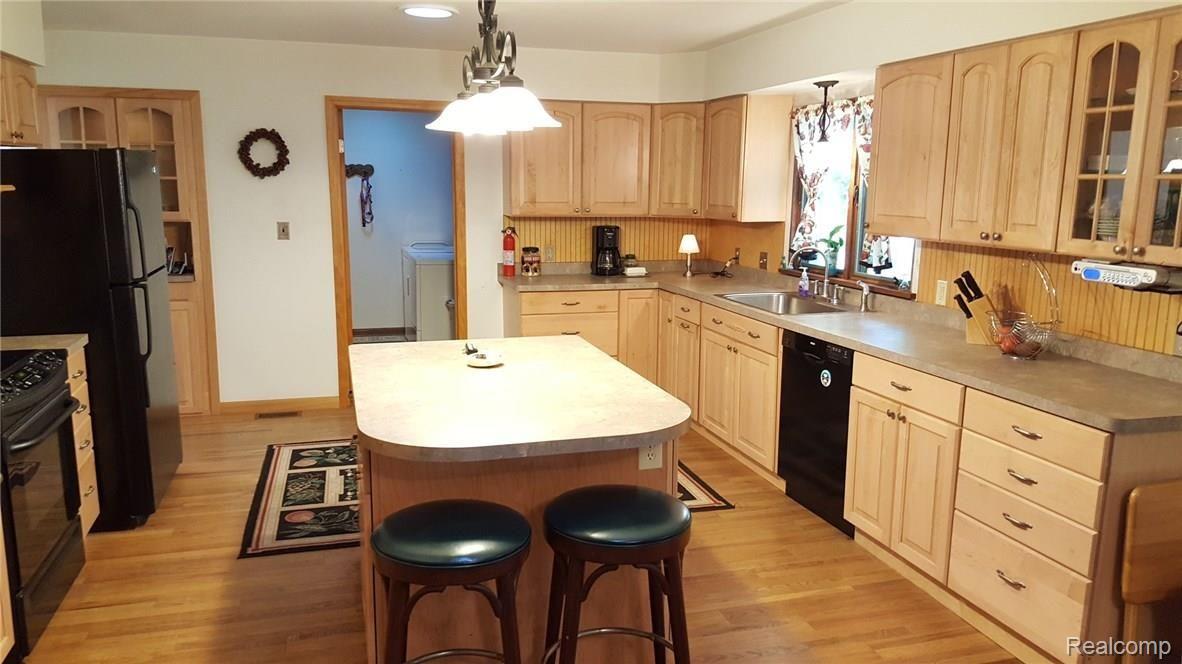 12470 Fessner Road Carleton, MI 48117 - Photo 12 of 32 20160526_180032.jpg