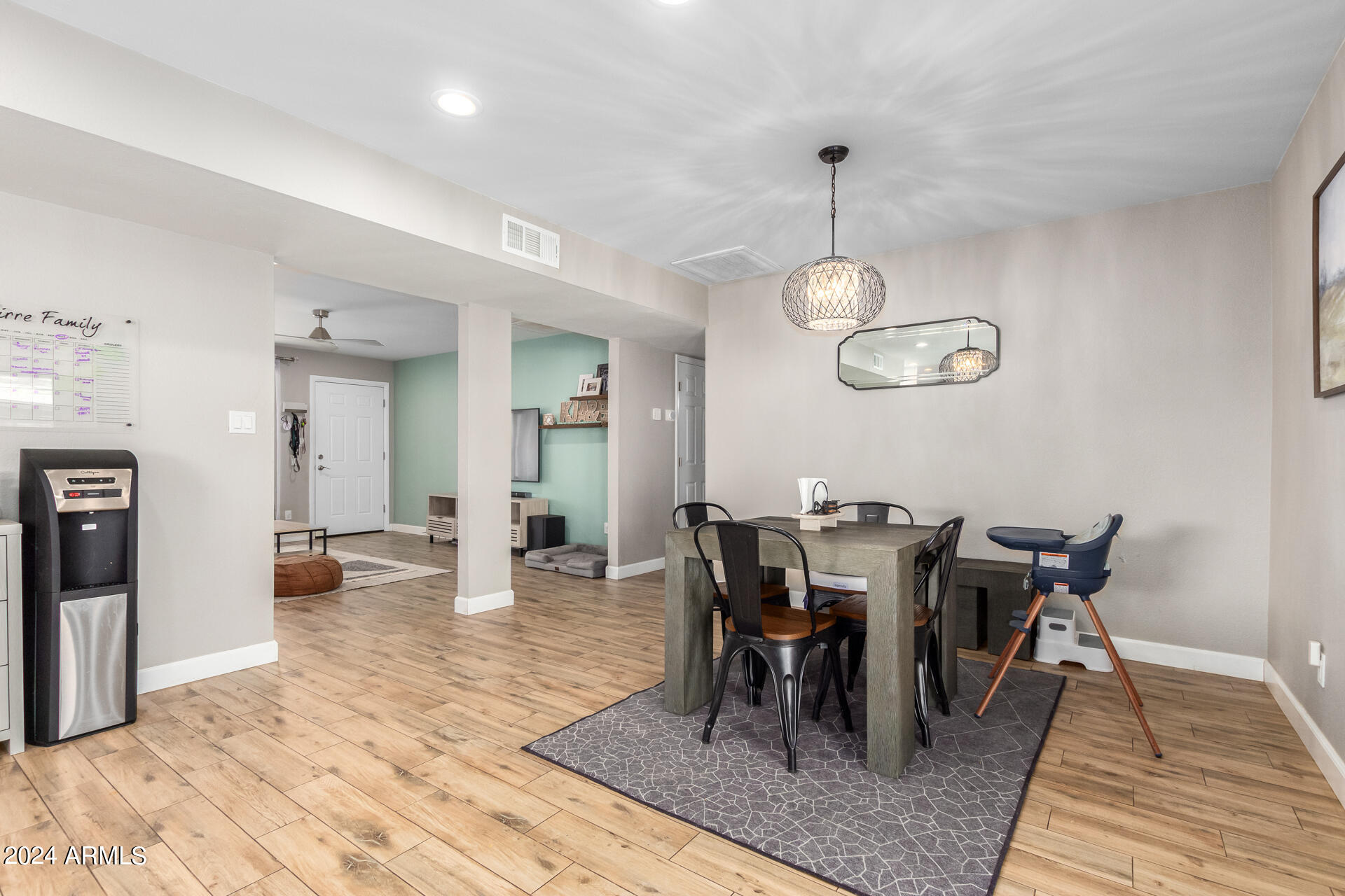1426 West Utopia Road Phoenix, AZ 85027 - Photo 13 of 39 0014-14-Utopia