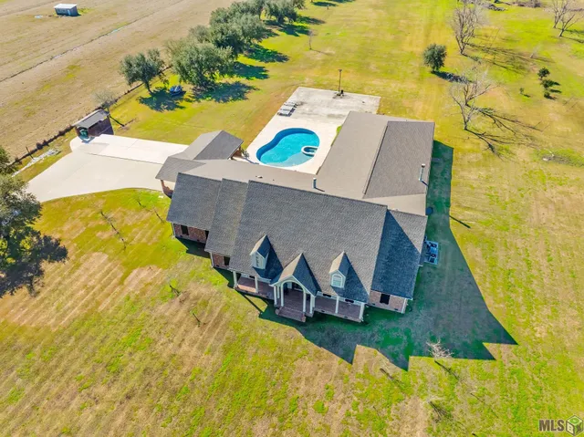 $1,250,000 | 188 Brady Bunch Lane, Lockport, LA 70374