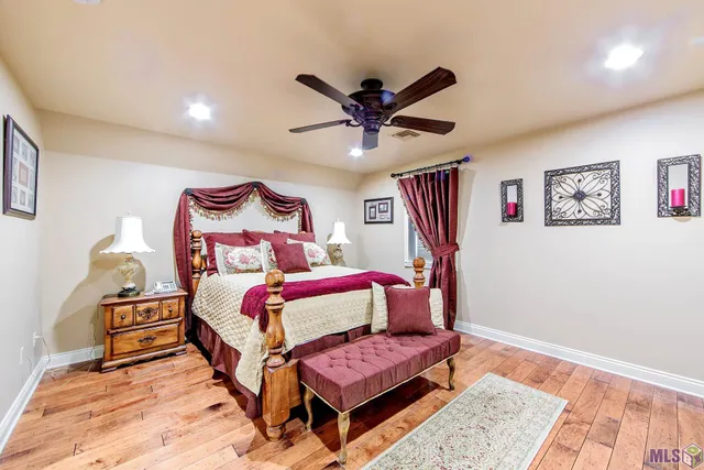 $1,250,000 | 188 Brady Bunch Lane, Lockport, LA 70374