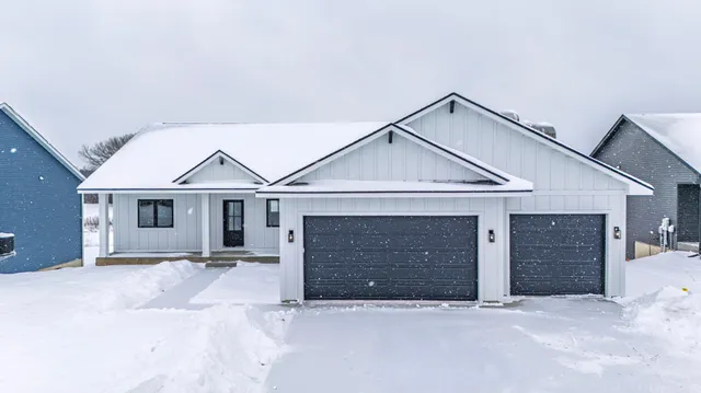 $535,000 | 1660 Squirrel Way, New Richmond, WI 54017