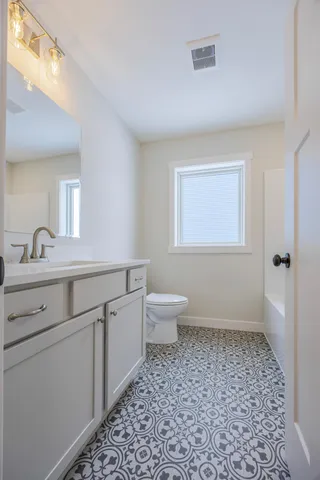 $535,000 | 1660 Squirrel Way, New Richmond, WI 54017