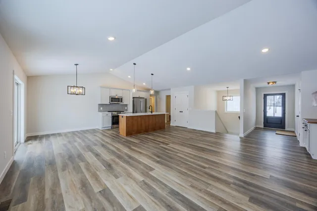 $535,000 | 1660 Squirrel Way, New Richmond, WI 54017