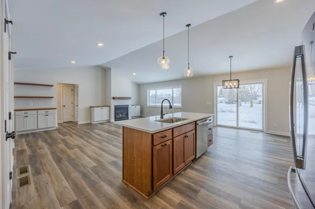 $535,000 | 1660 Squirrel Way, New Richmond, WI 54017