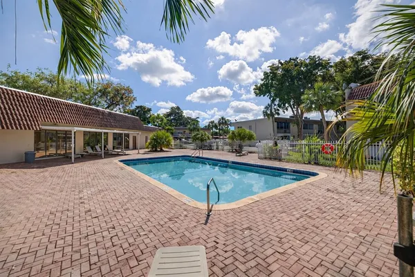 $2,000 | 3777 Northwest 78th Avenue, Unit 1C, Davie, FL 33024