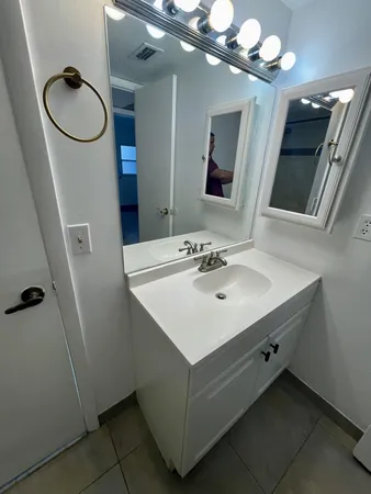 $2,000 | 3777 Northwest 78th Avenue, Unit 1C, Davie, FL 33024