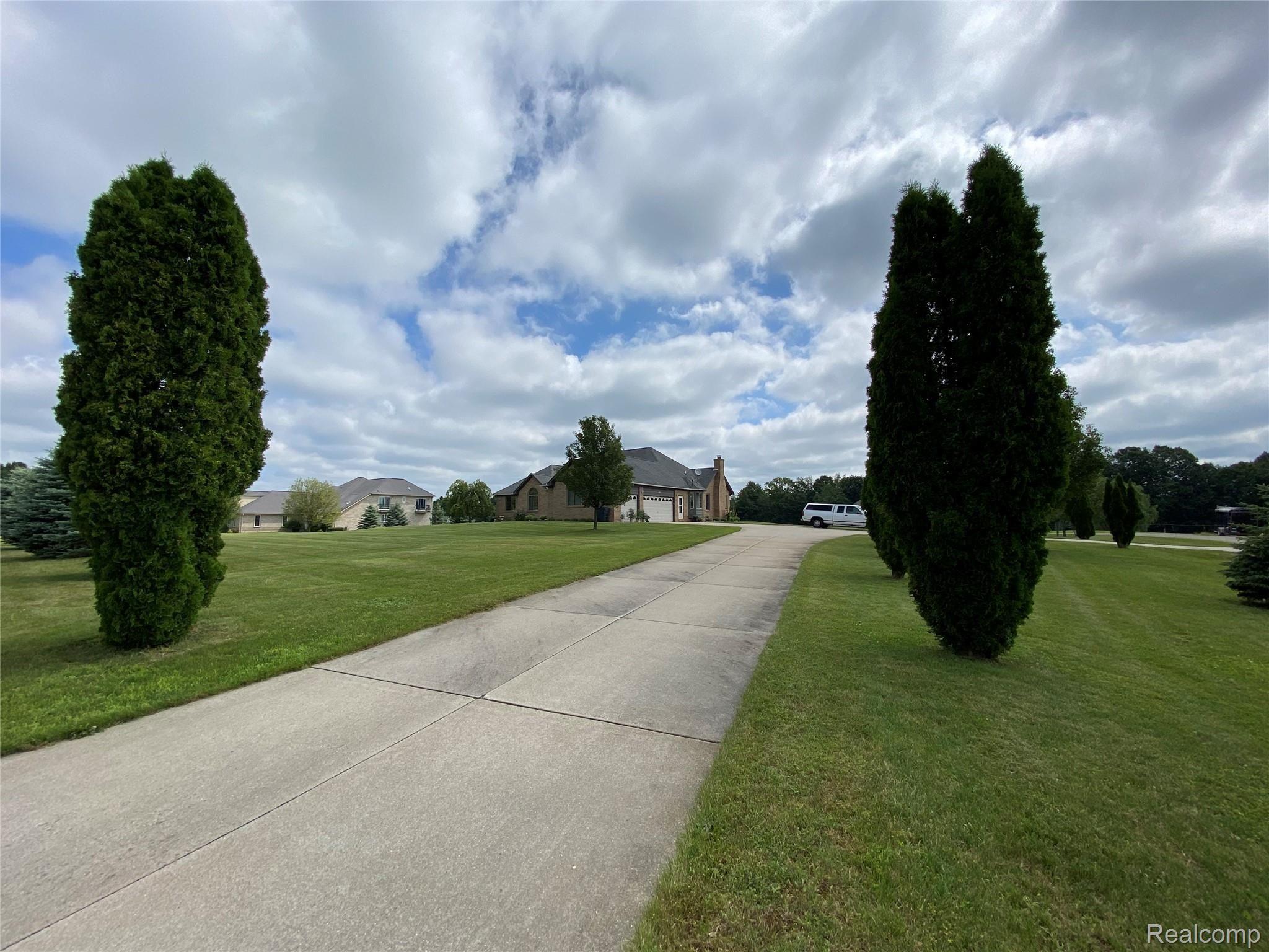 6335 Fox Ridge Almont, MI 48003 - Photo 8 of 66 tempImageuv34Wb.jpg