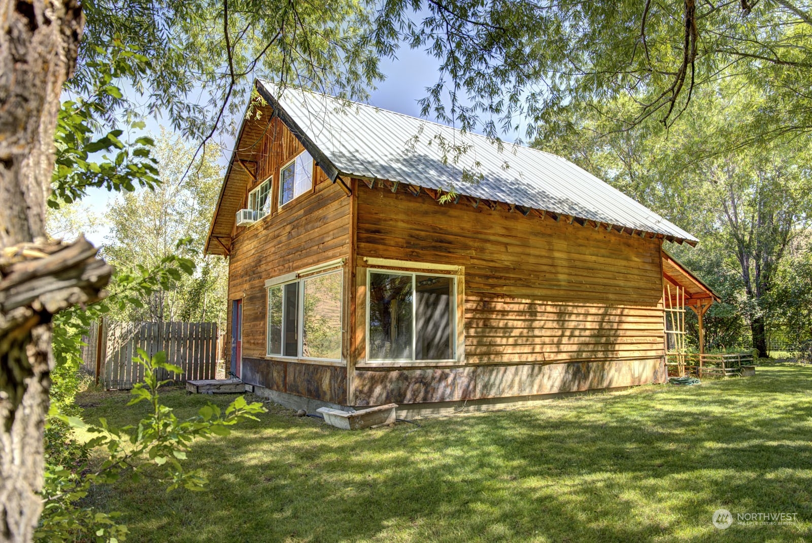 667 Twisp-Winthrop Eastside Road Winthrop, WA 98862 - Photo 14 of 40 Gallery Image 14
